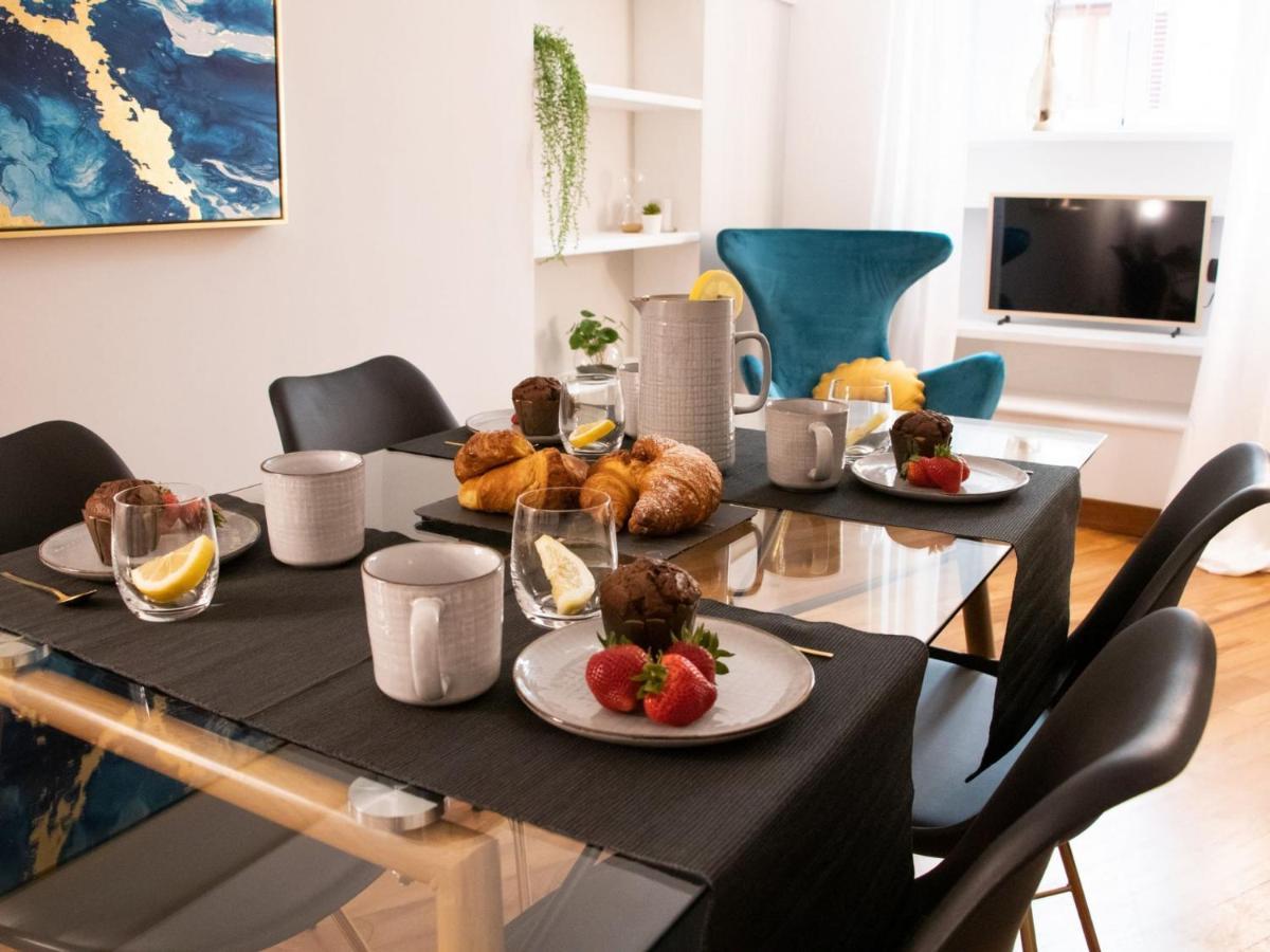 The Rent - Near Piazza Di Spagna Apartment *